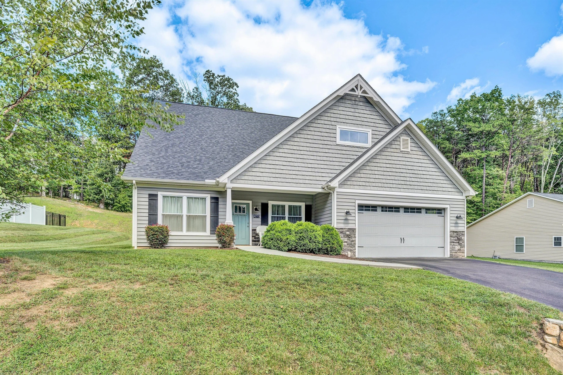 4273 Daugherty RD