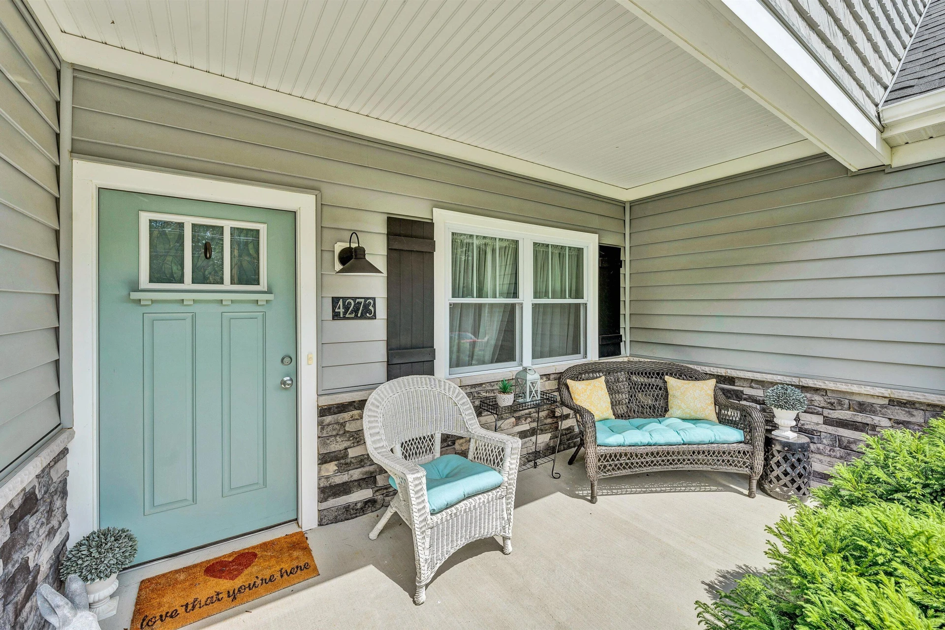 4273 Daugherty RD - Photo 3