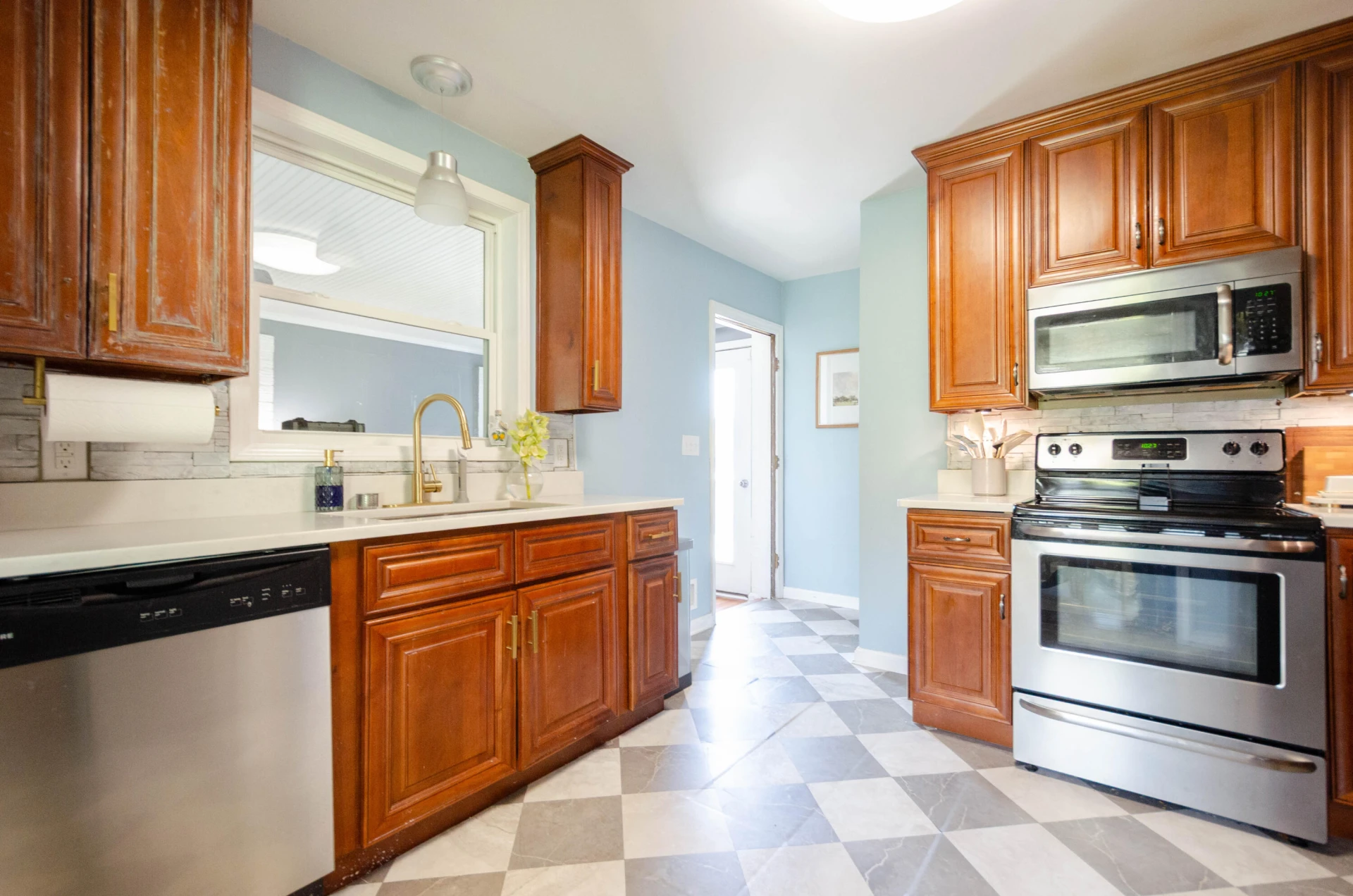 3823 Green Valley DR - Photo 10