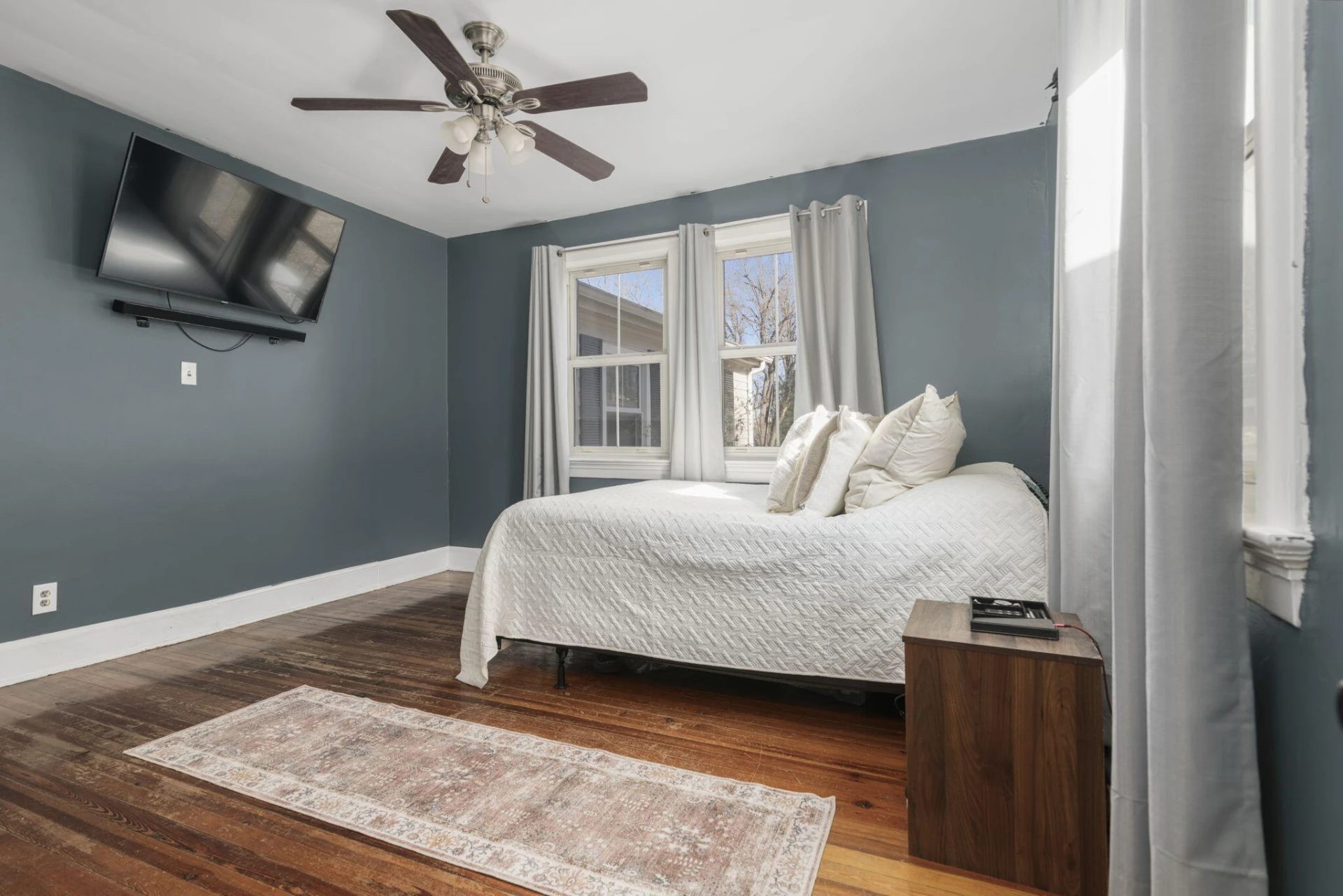 525 Monticello AVE - Photo 17