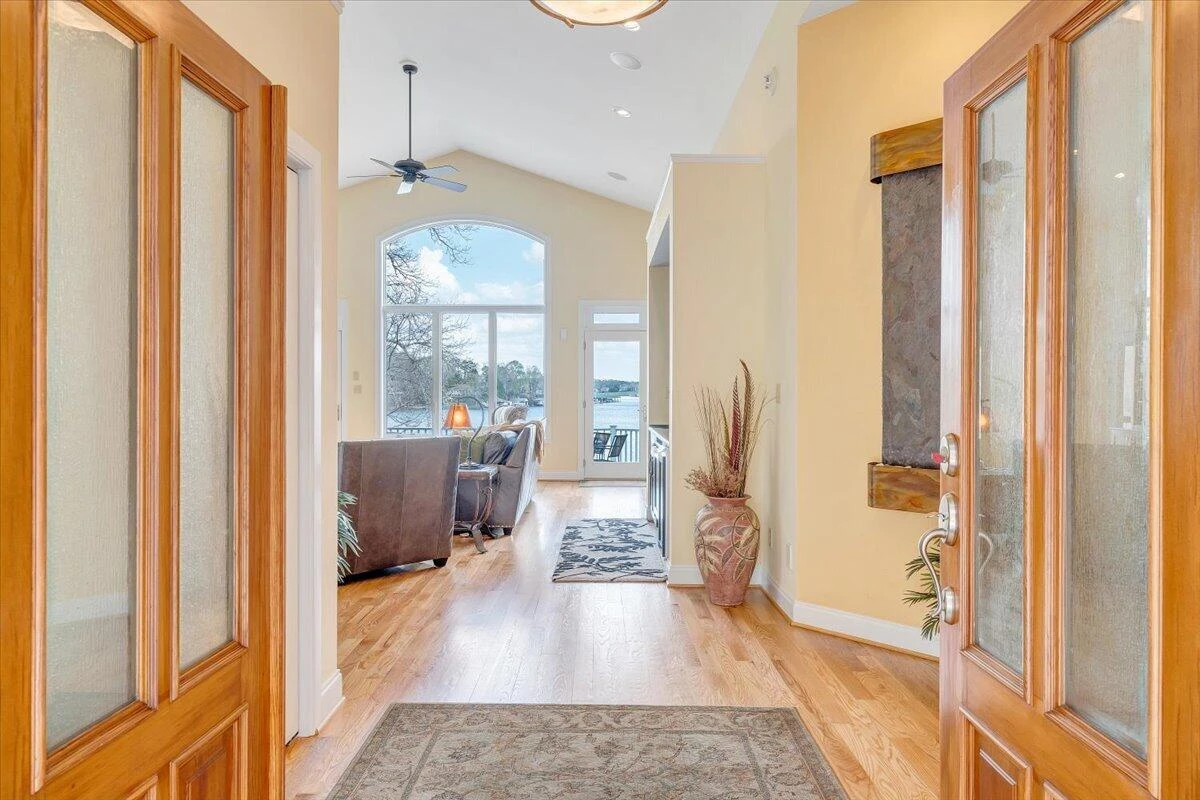8599 Burnt Chimney RD - Photo 10