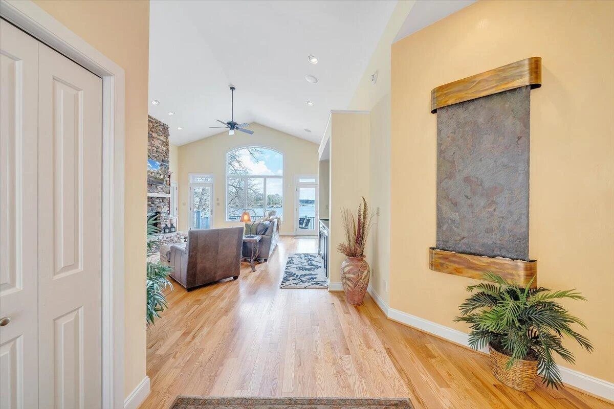 8599 Burnt Chimney RD - Photo 11