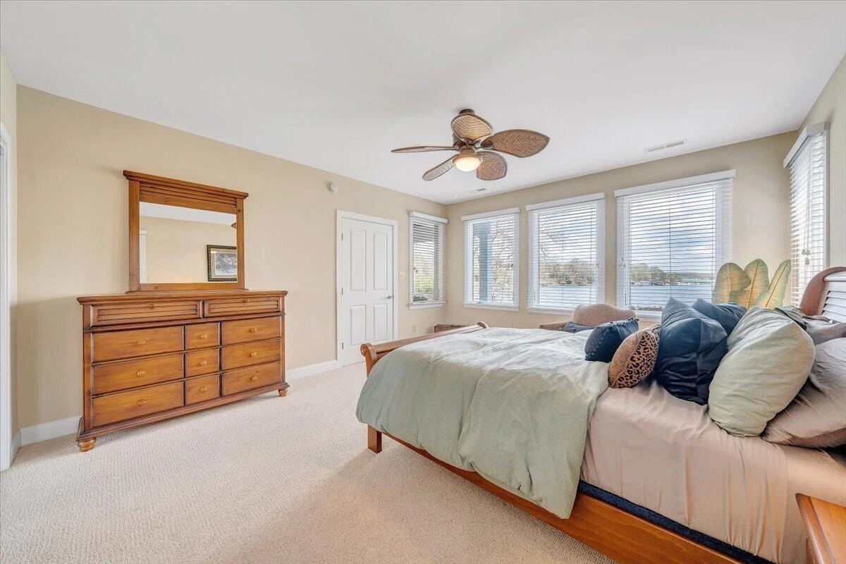 8599 Burnt Chimney RD - Photo 116