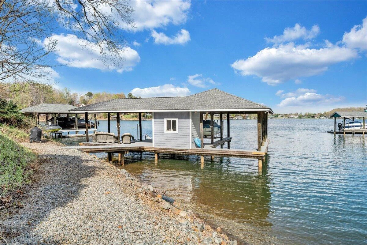 8599 Burnt Chimney RD - Photo 157