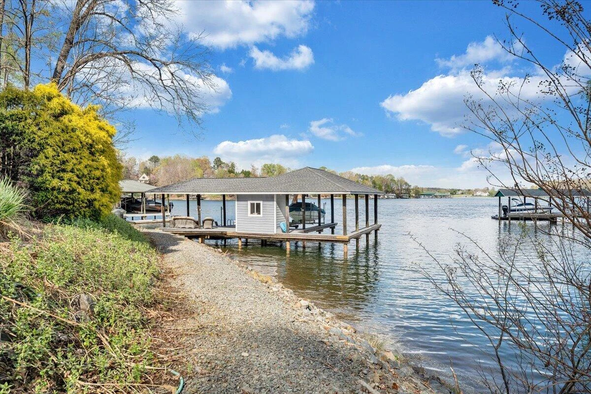 8599 Burnt Chimney RD - Photo 158
