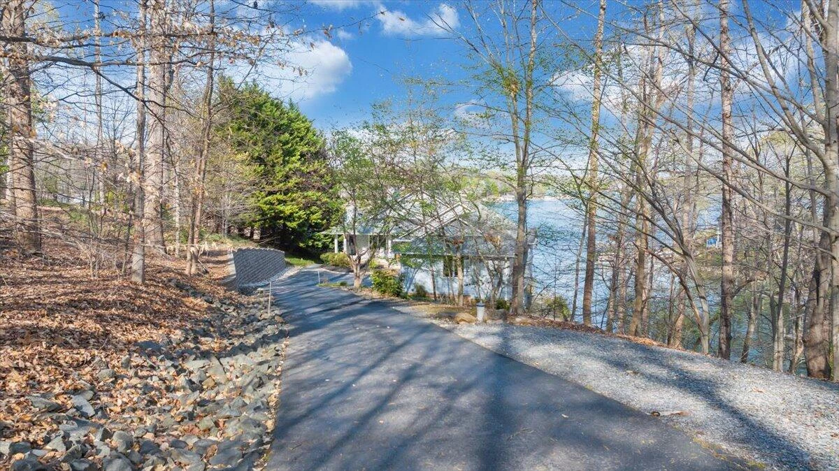 8599 Burnt Chimney RD - Photo 164