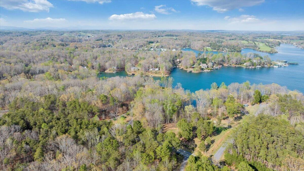 8599 Burnt Chimney RD - Photo 170