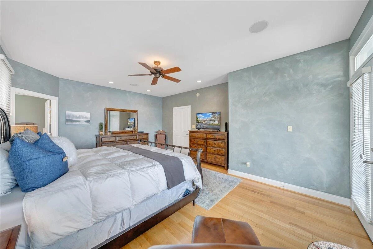 8599 Burnt Chimney RD - Photo 63