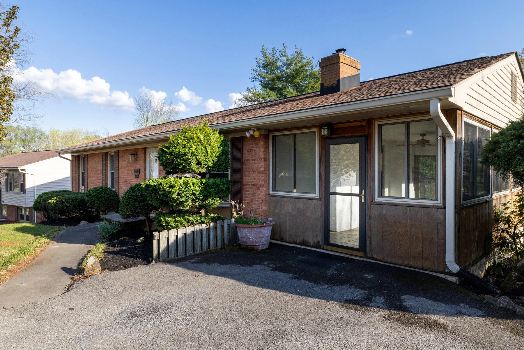 3856 Bower RD - Photo 2