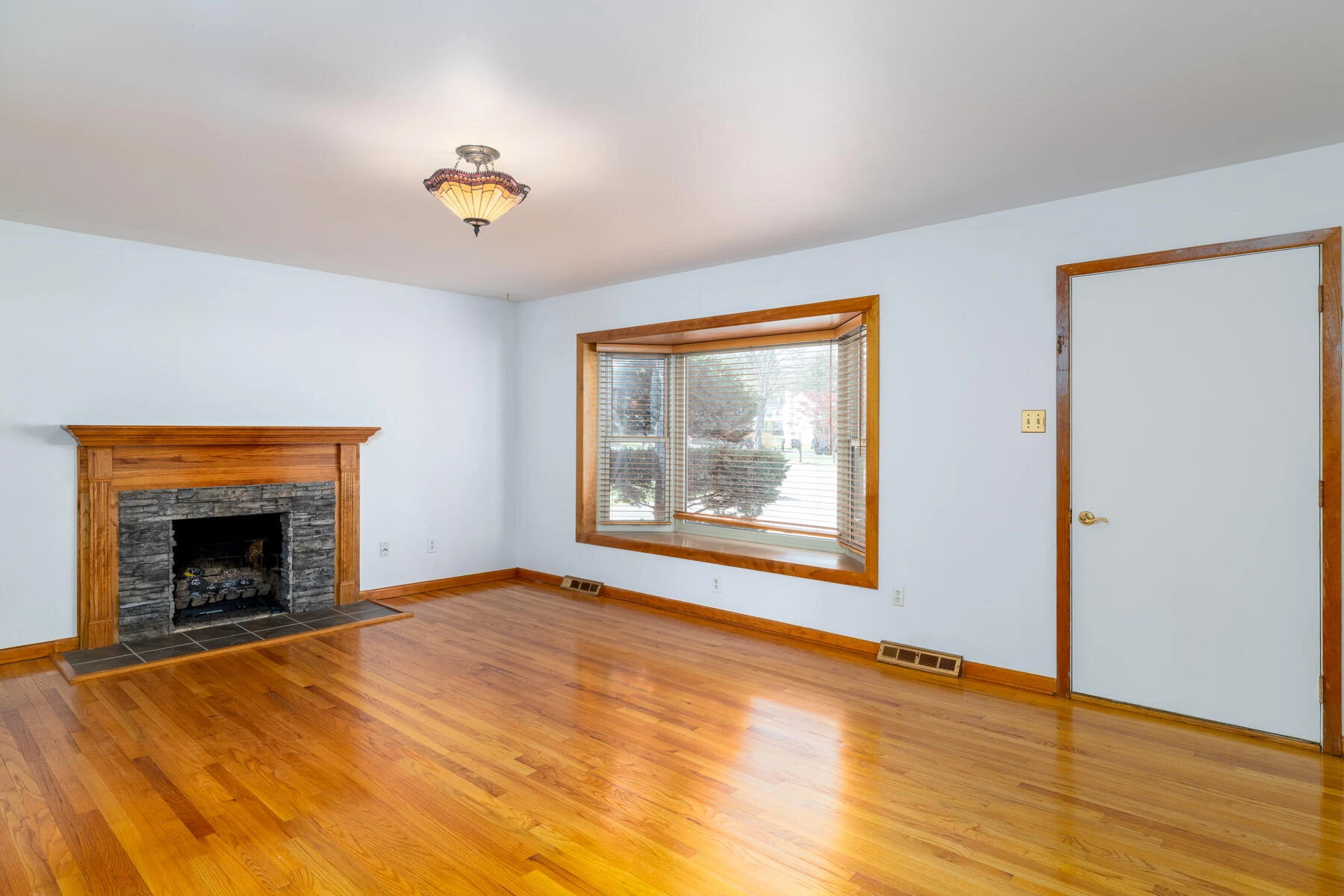 3856 Bower RD - Photo 4