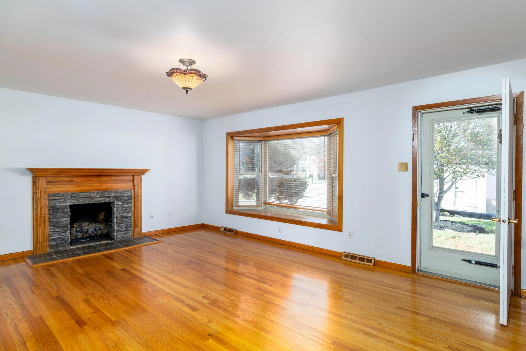 3856 Bower RD - Photo 5