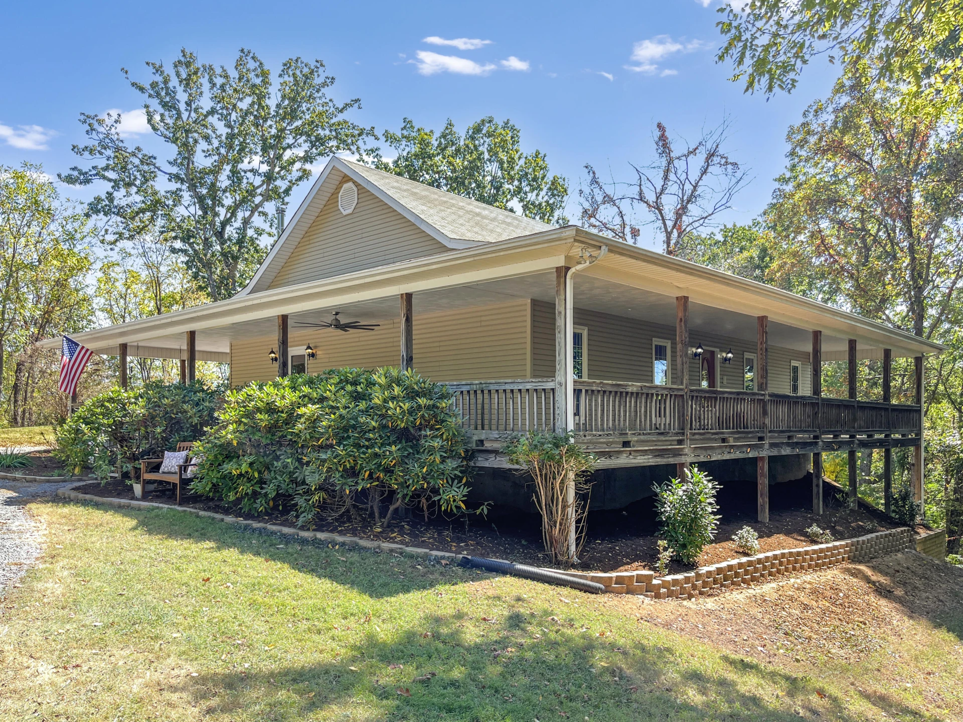 411 Hardbarger RD - Photo 2