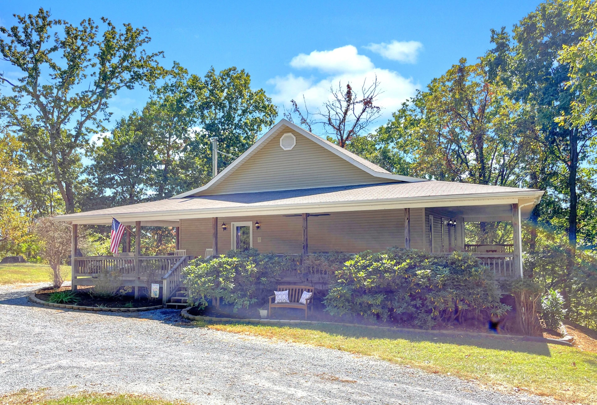 411 Hardbarger RD - Photo 3