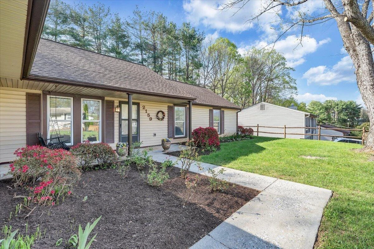 2159 Beavers LN - Photo 3