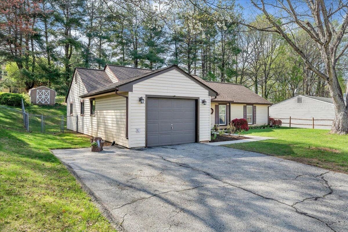 2159 Beavers LN - Photo 44