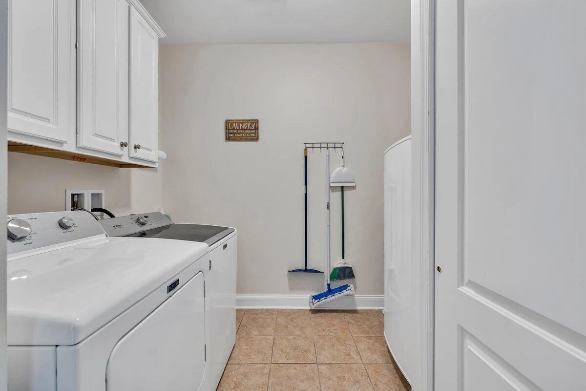 1028 Mayberry Hills WAY - Photo 23