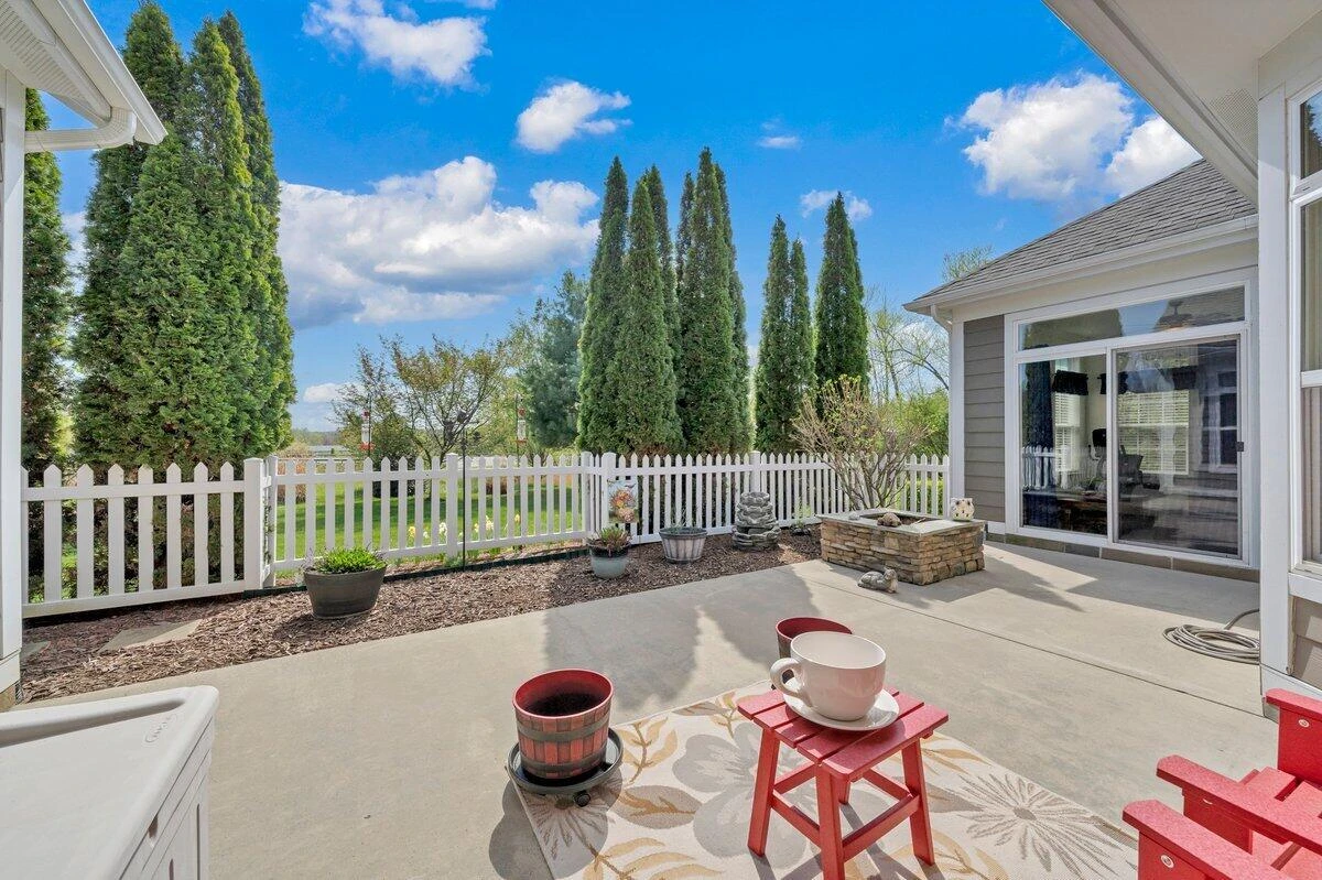 1028 Mayberry Hills WAY - Photo 27