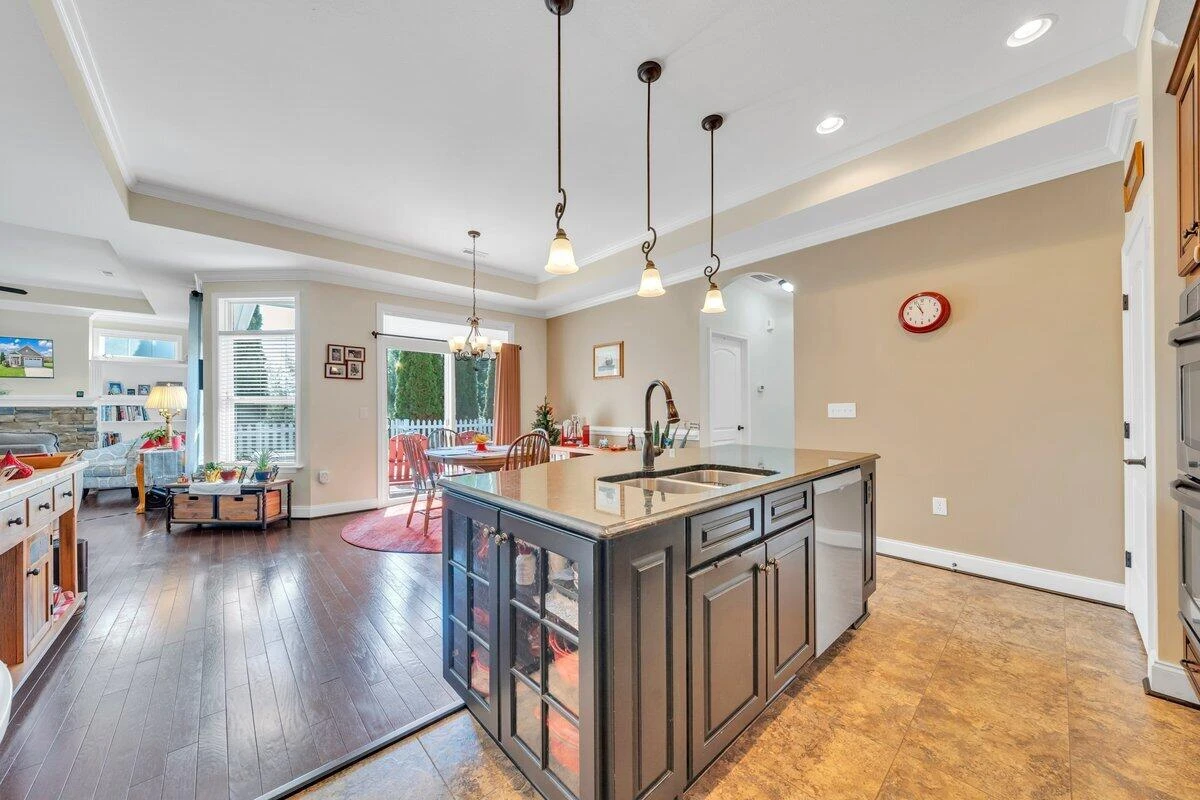 1028 Mayberry Hills WAY - Photo 8