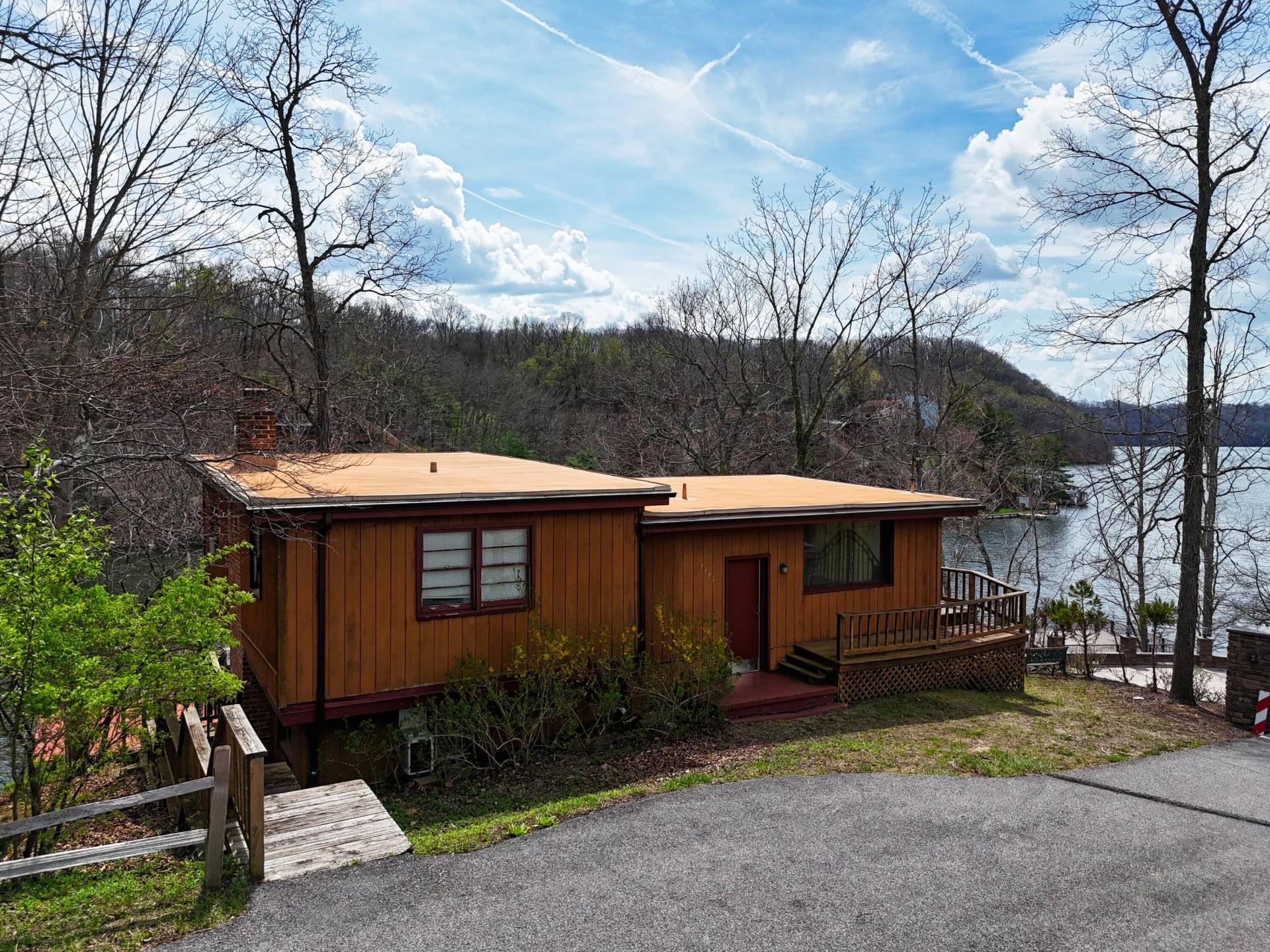 4443 Frazier RD