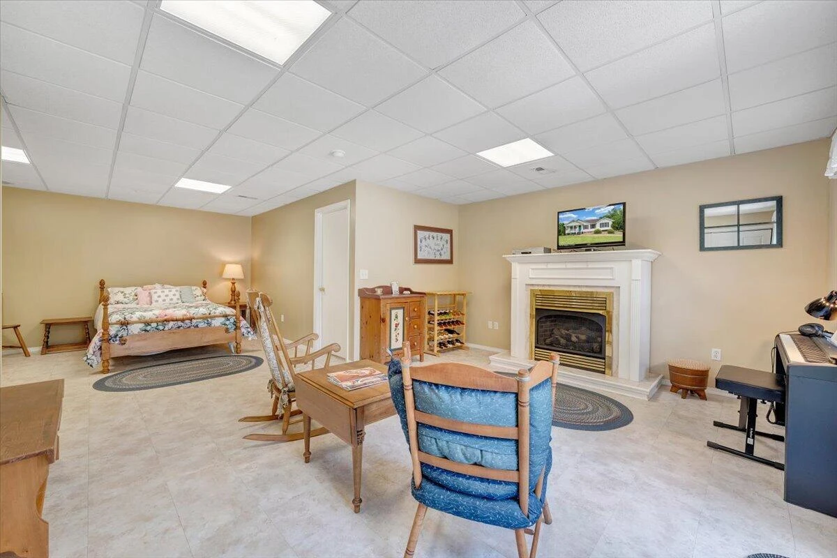 1700 Bluewater DR - Photo 35
