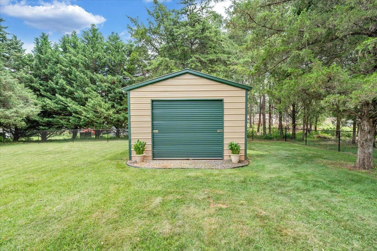 1700 Bluewater DR - Photo 46