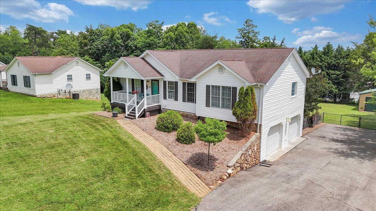 1700 Bluewater DR - Photo 54