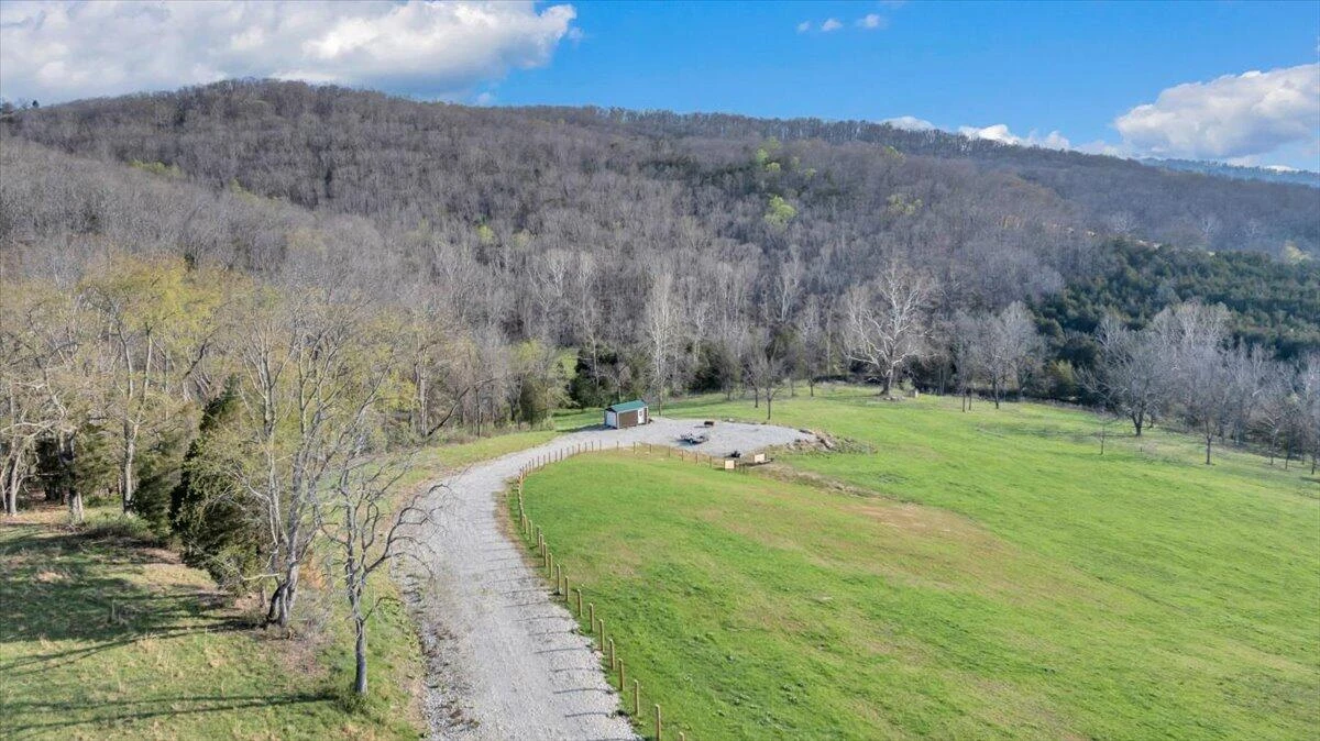 484 Mill Pointe RD - Photo 21