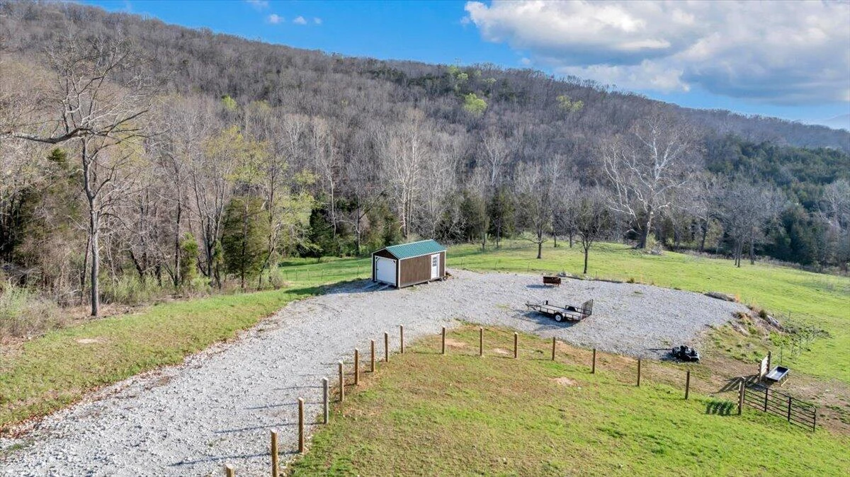 484 Mill Pointe RD - Photo 22