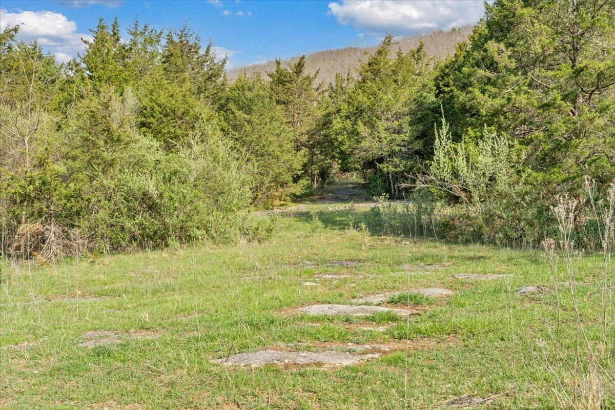 484 Mill Pointe RD - Photo 65
