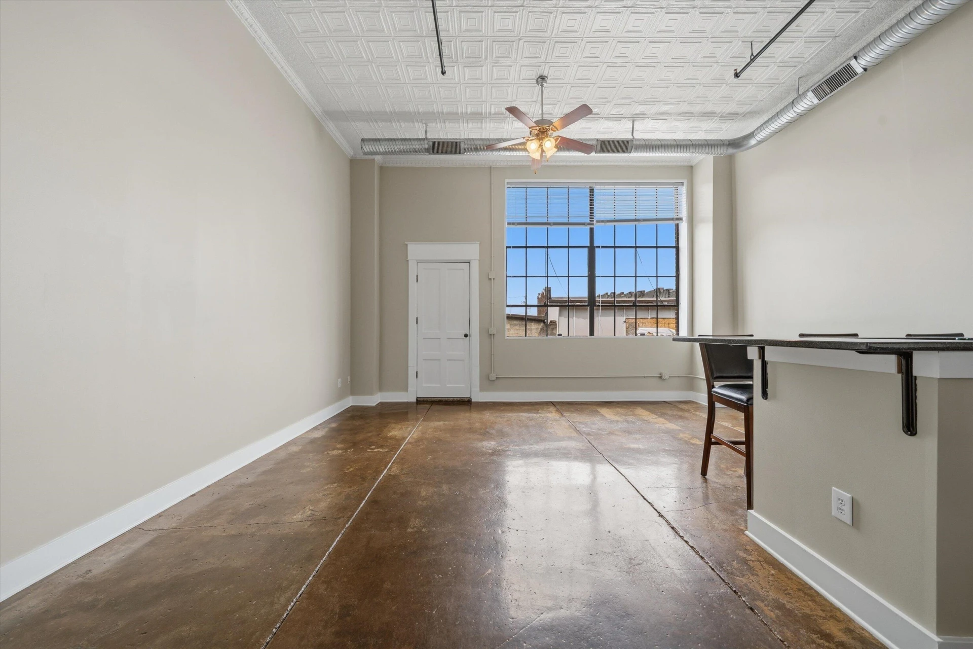 319 Campbell AVE SW #APT 104 - Photo 14