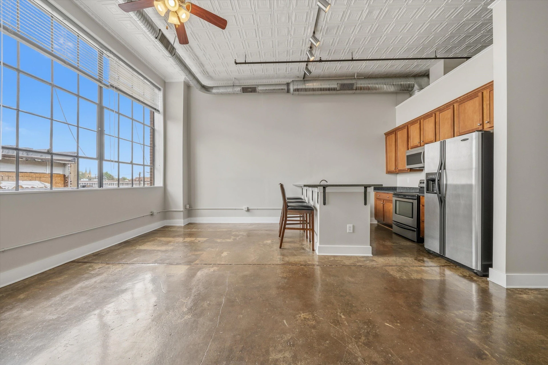 319 Campbell AVE SW #APT 104 - Photo 15
