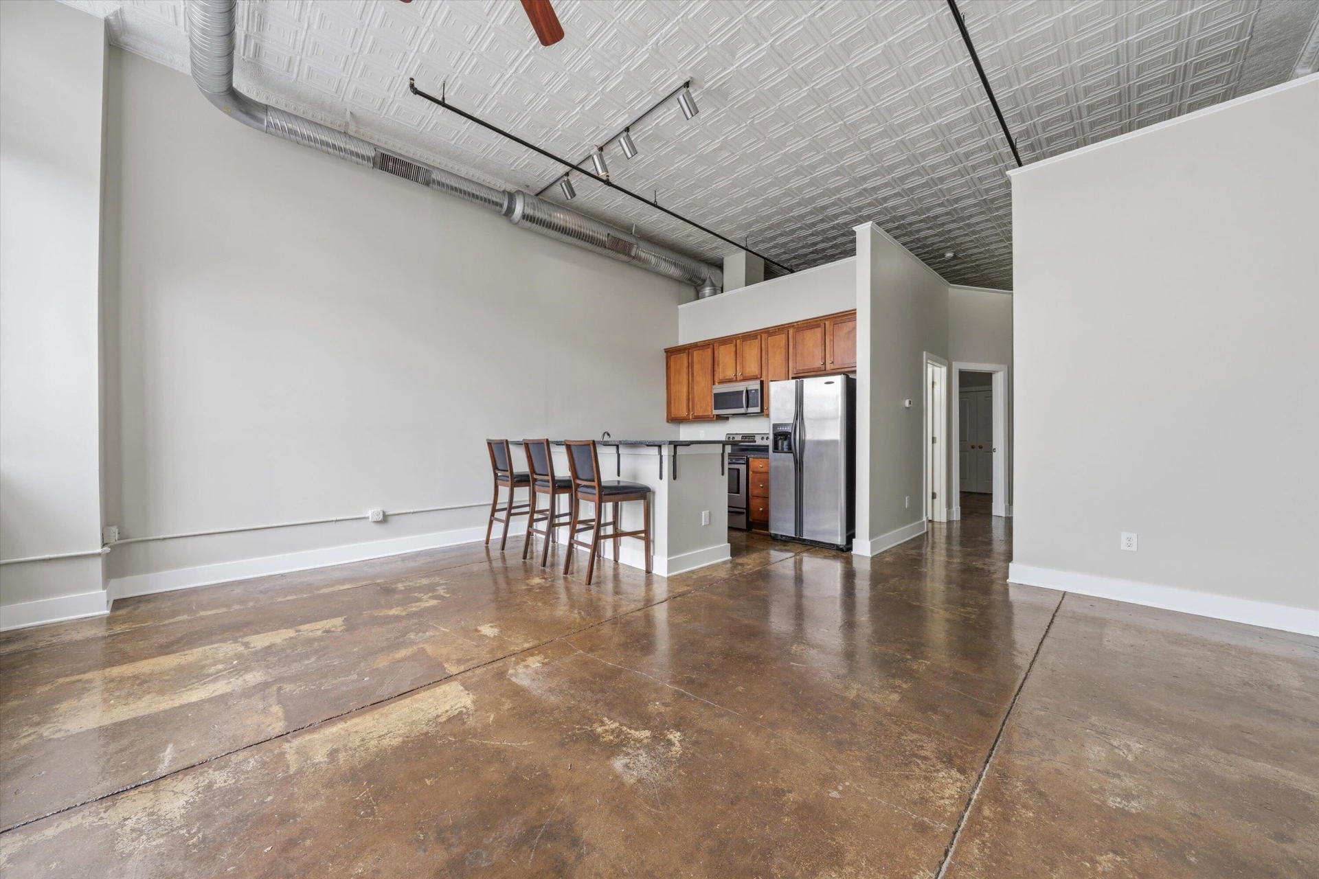 319 Campbell AVE SW #APT 104 - Photo 16