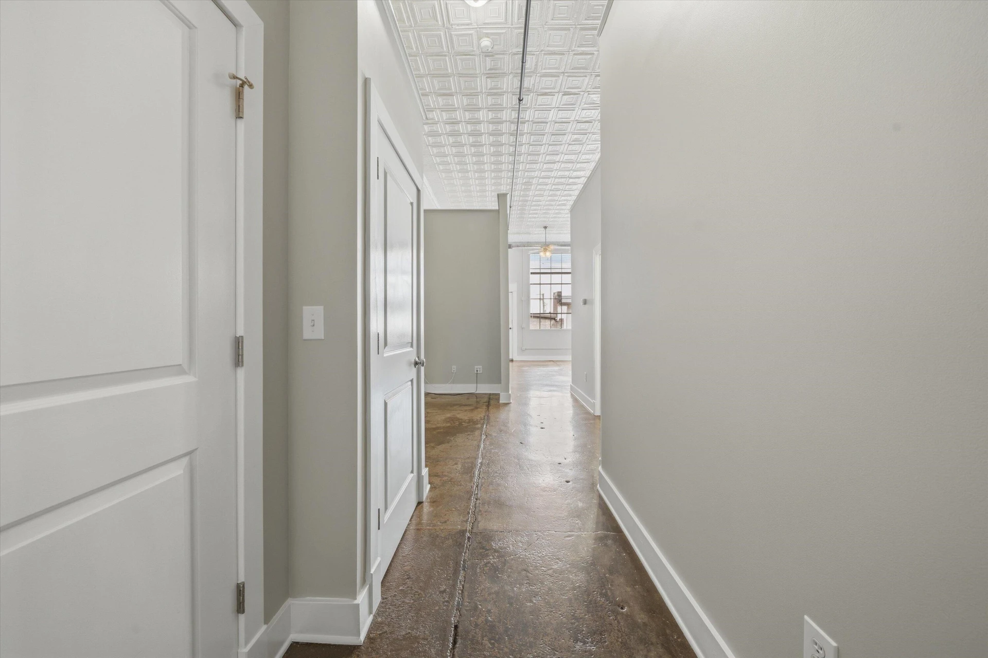 319 Campbell AVE SW #APT 104 - Photo 8