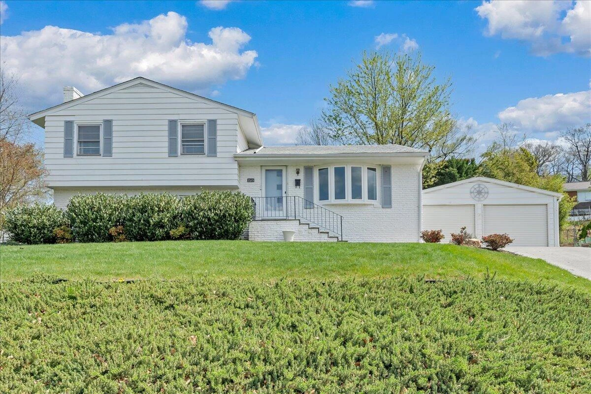 2515 Northminster RD NW