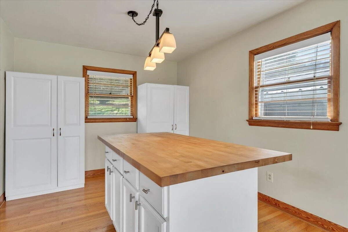 2515 Northminster RD NW - Photo 10
