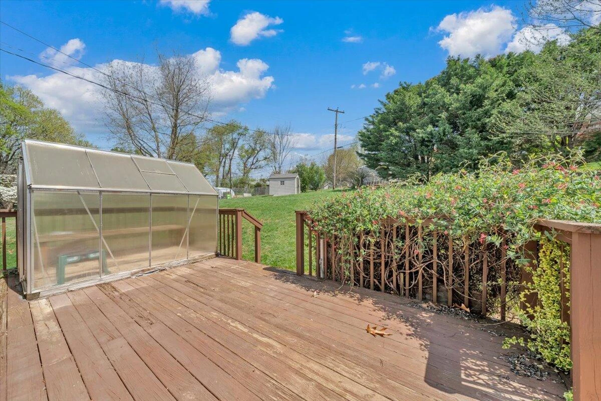 2515 Northminster RD NW - Photo 40