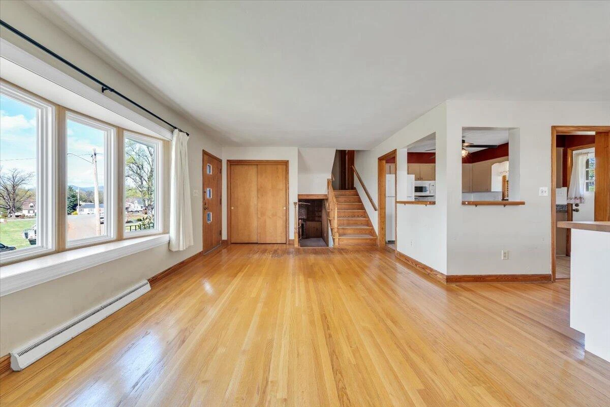 2515 Northminster RD NW - Photo 6