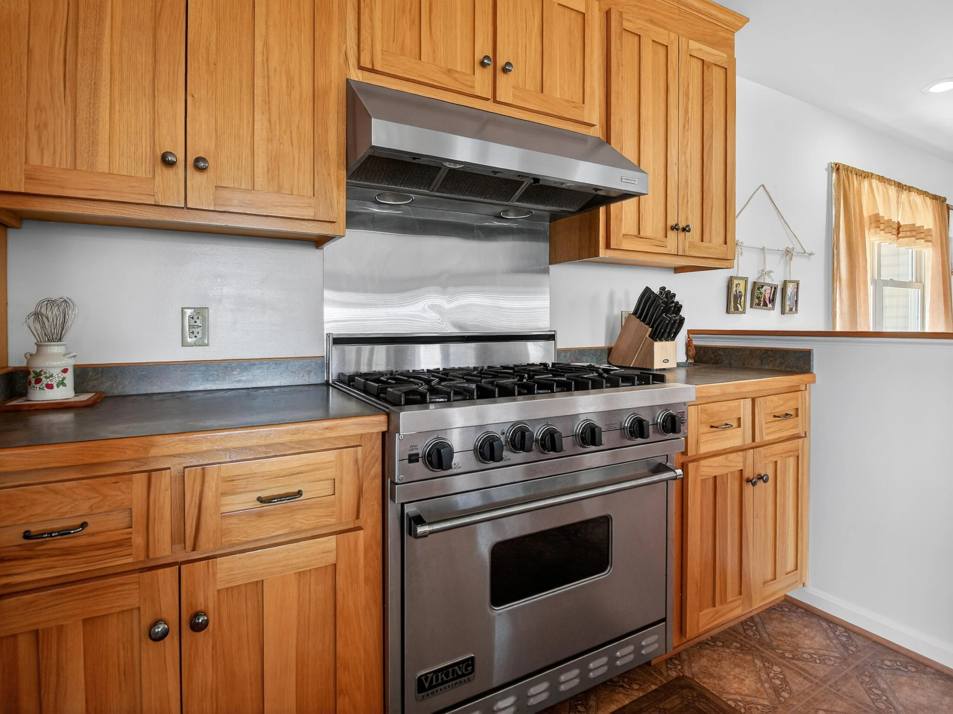 498 Meeks RD - Photo 13