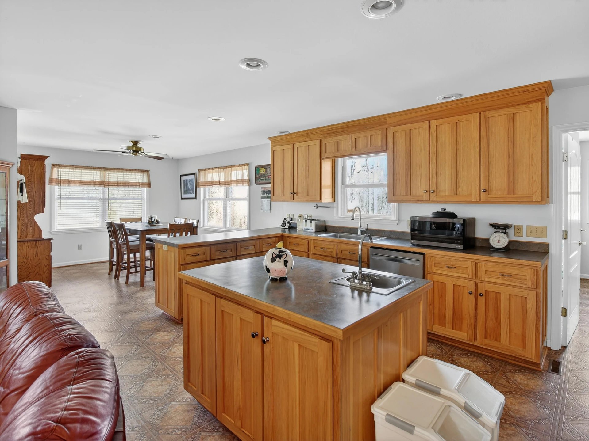 498 Meeks RD - Photo 16
