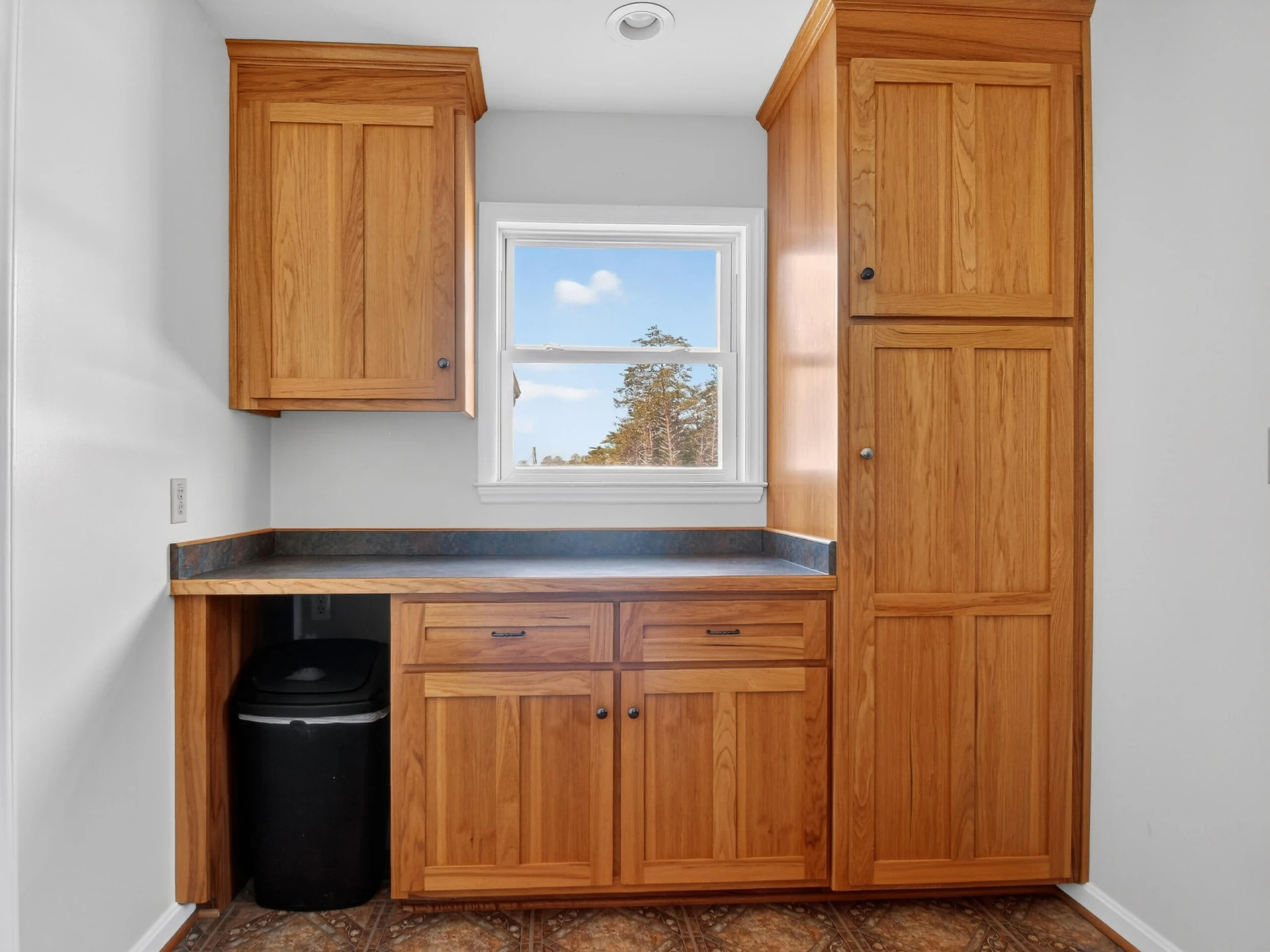 498 Meeks RD - Photo 19