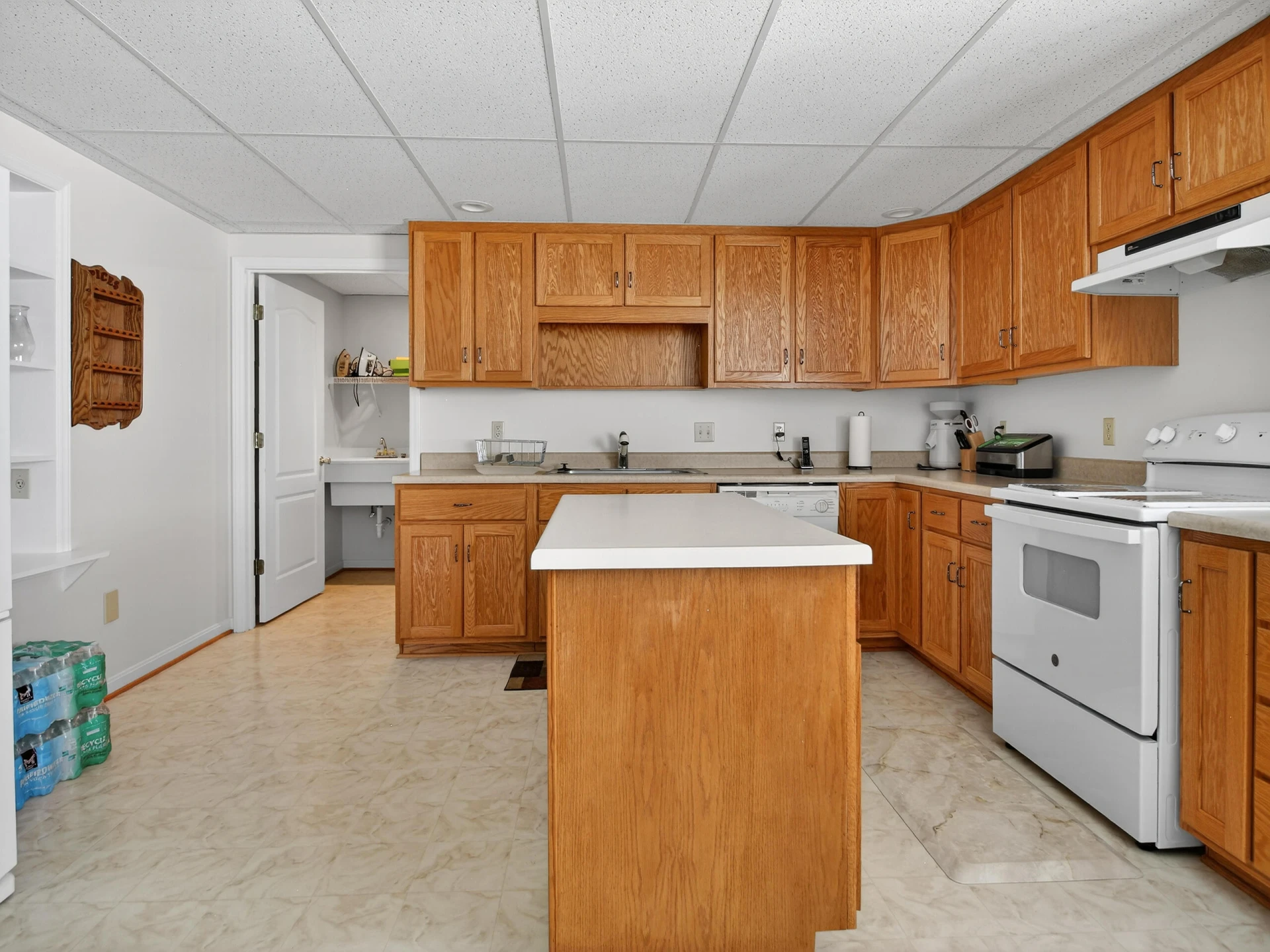 498 Meeks RD - Photo 34