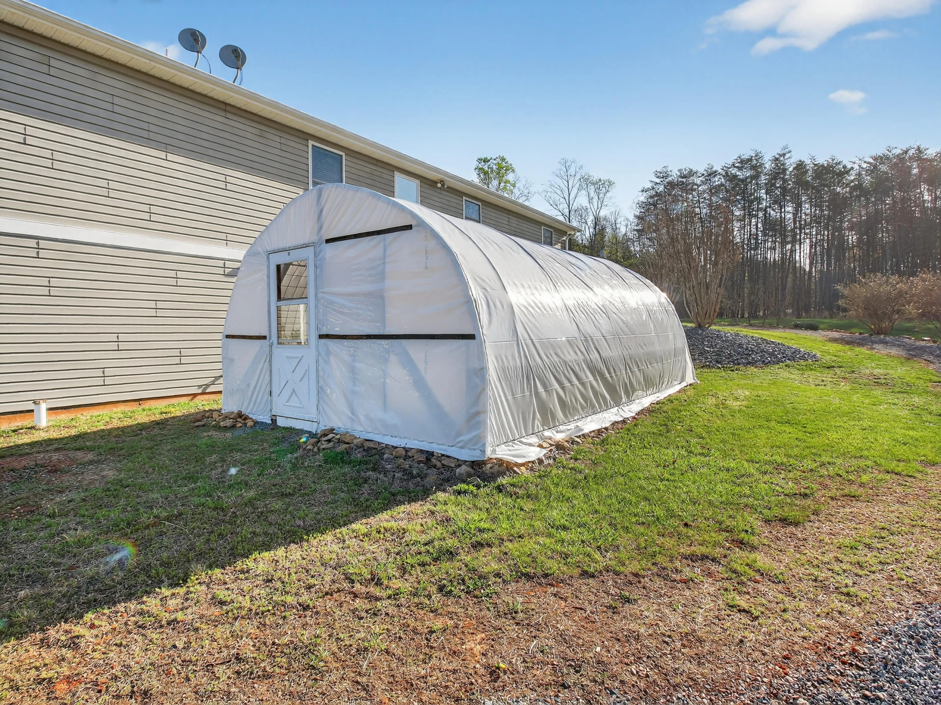 498 Meeks RD - Photo 54