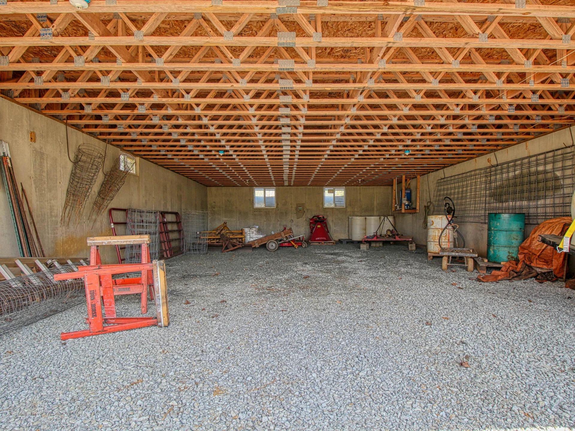 498 Meeks RD - Photo 63