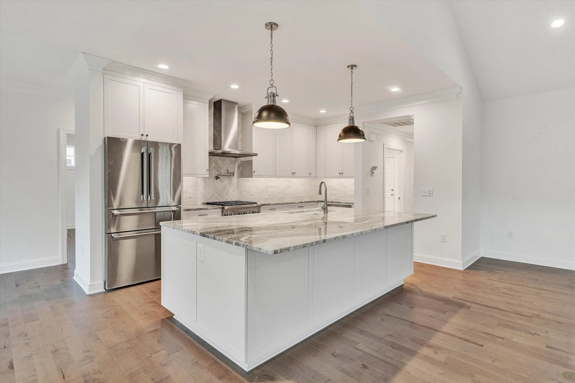 5007 Claremont CIR SW - Photo 10