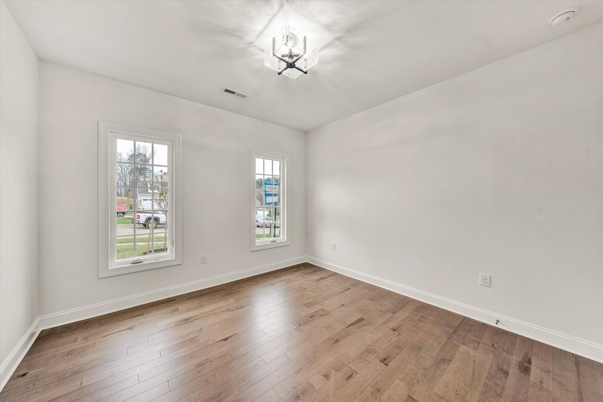 5007 Claremont CIR SW - Photo 19
