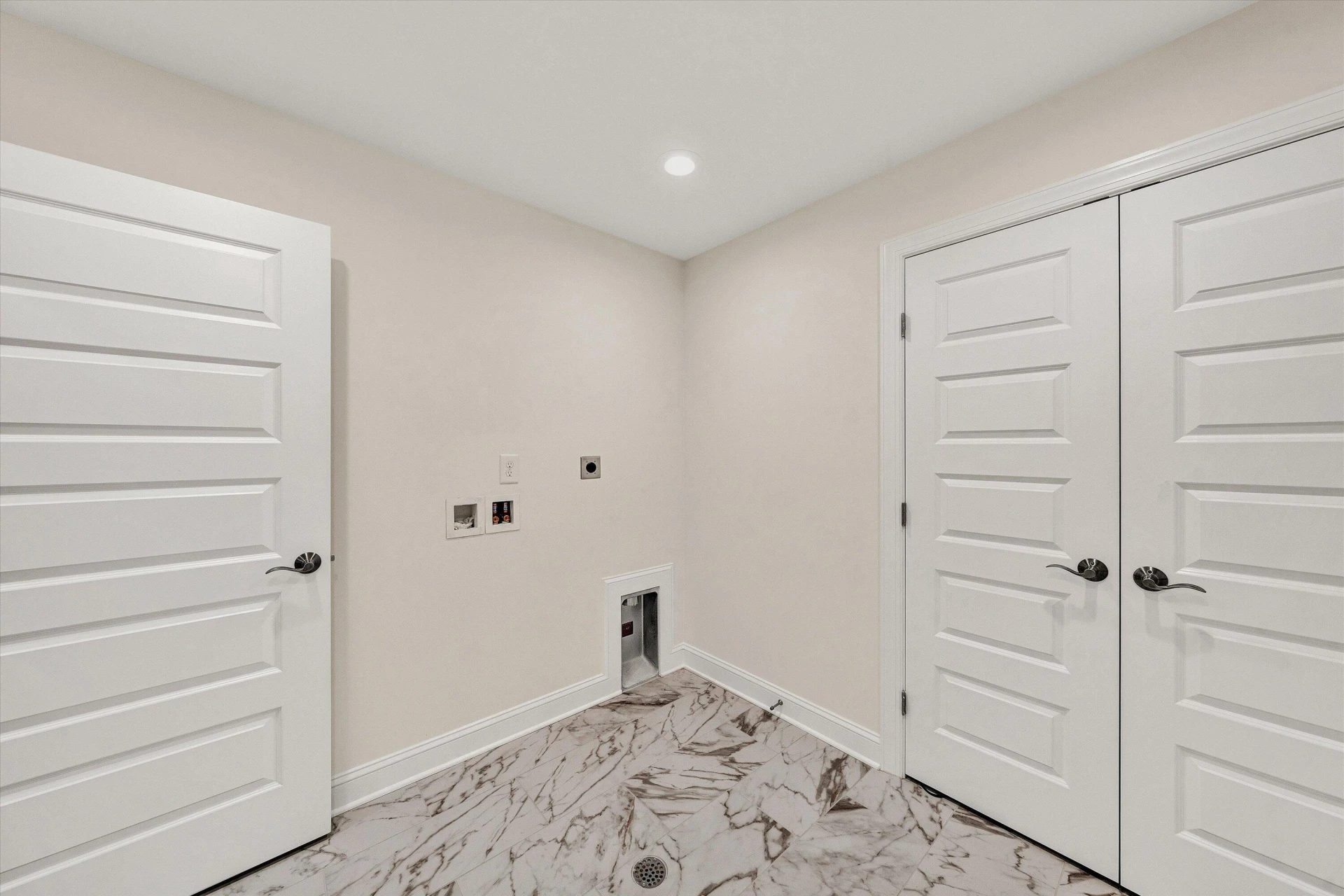 5007 Claremont CIR SW - Photo 25