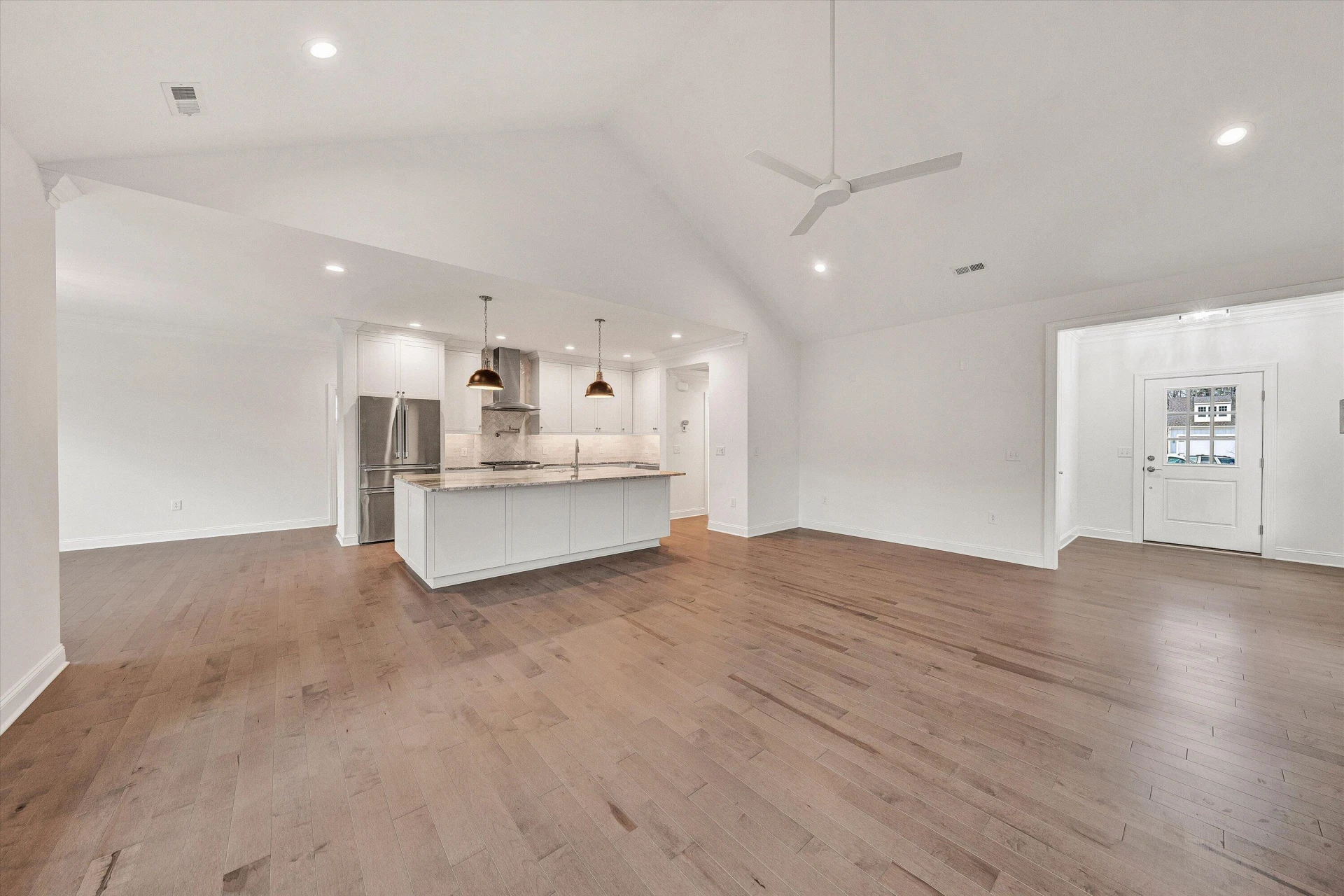 5007 Claremont CIR SW - Photo 7