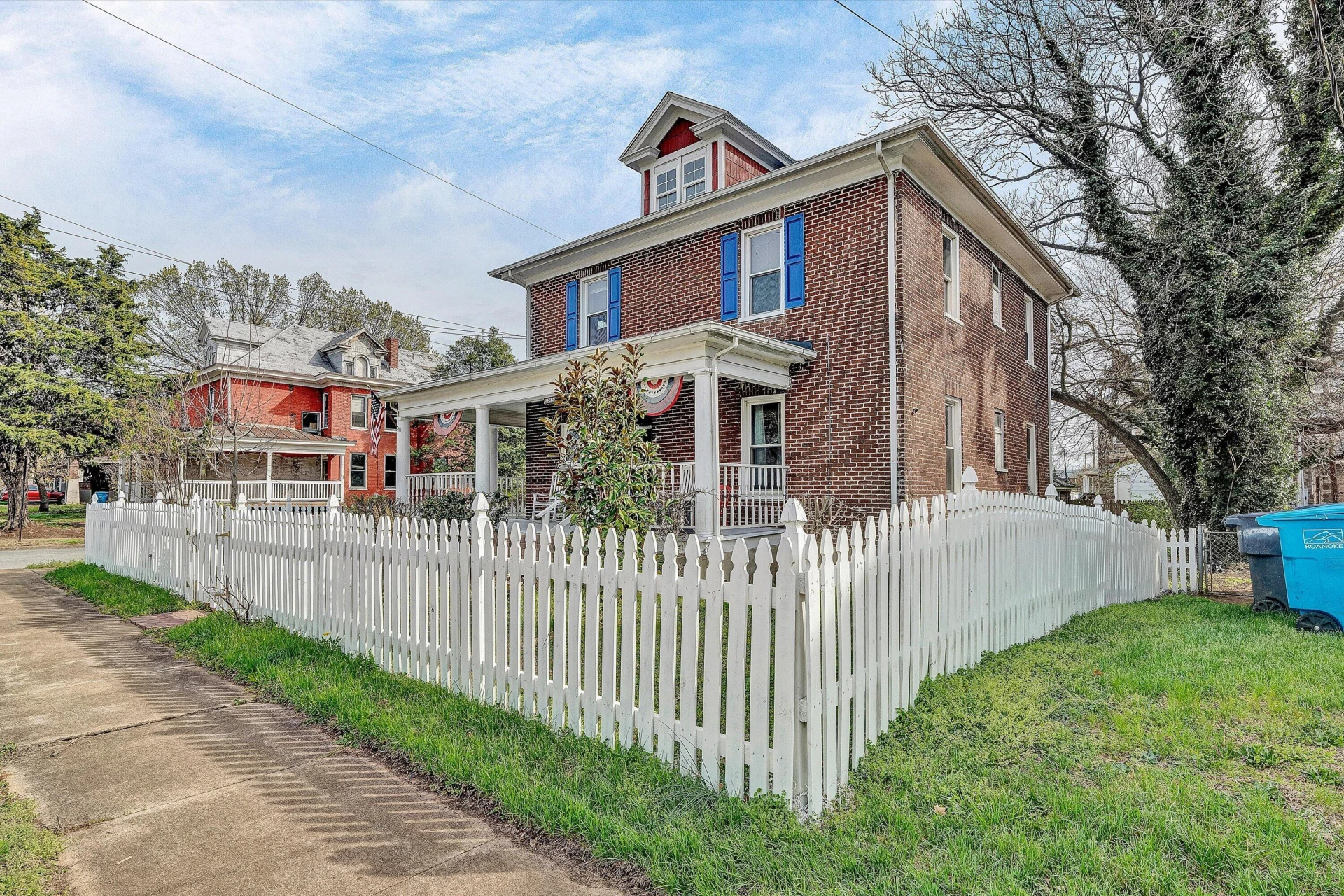 1502 Rorer AVE SW - Photo 4