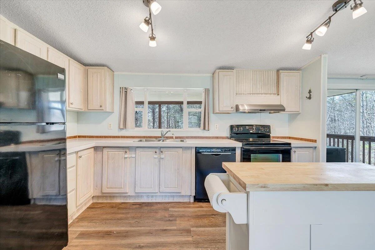 1469 Gander LN - Photo 16