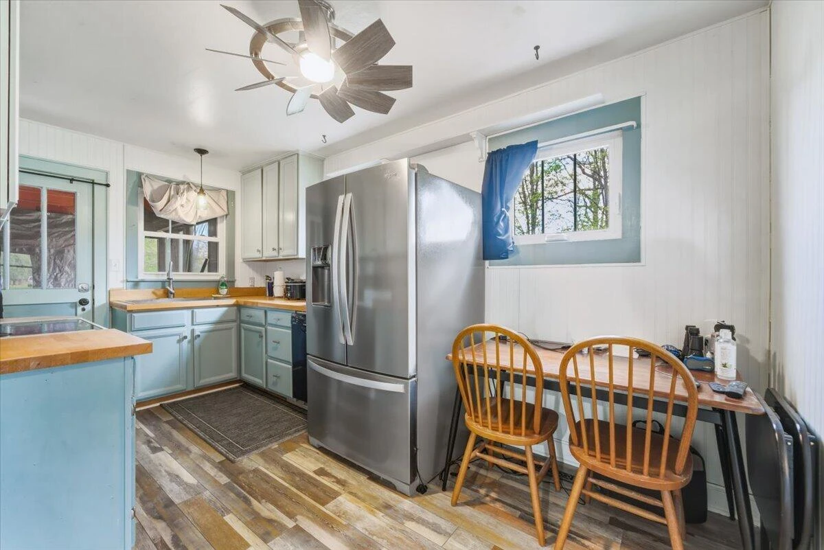 4925 Oak RD NW - Photo 10